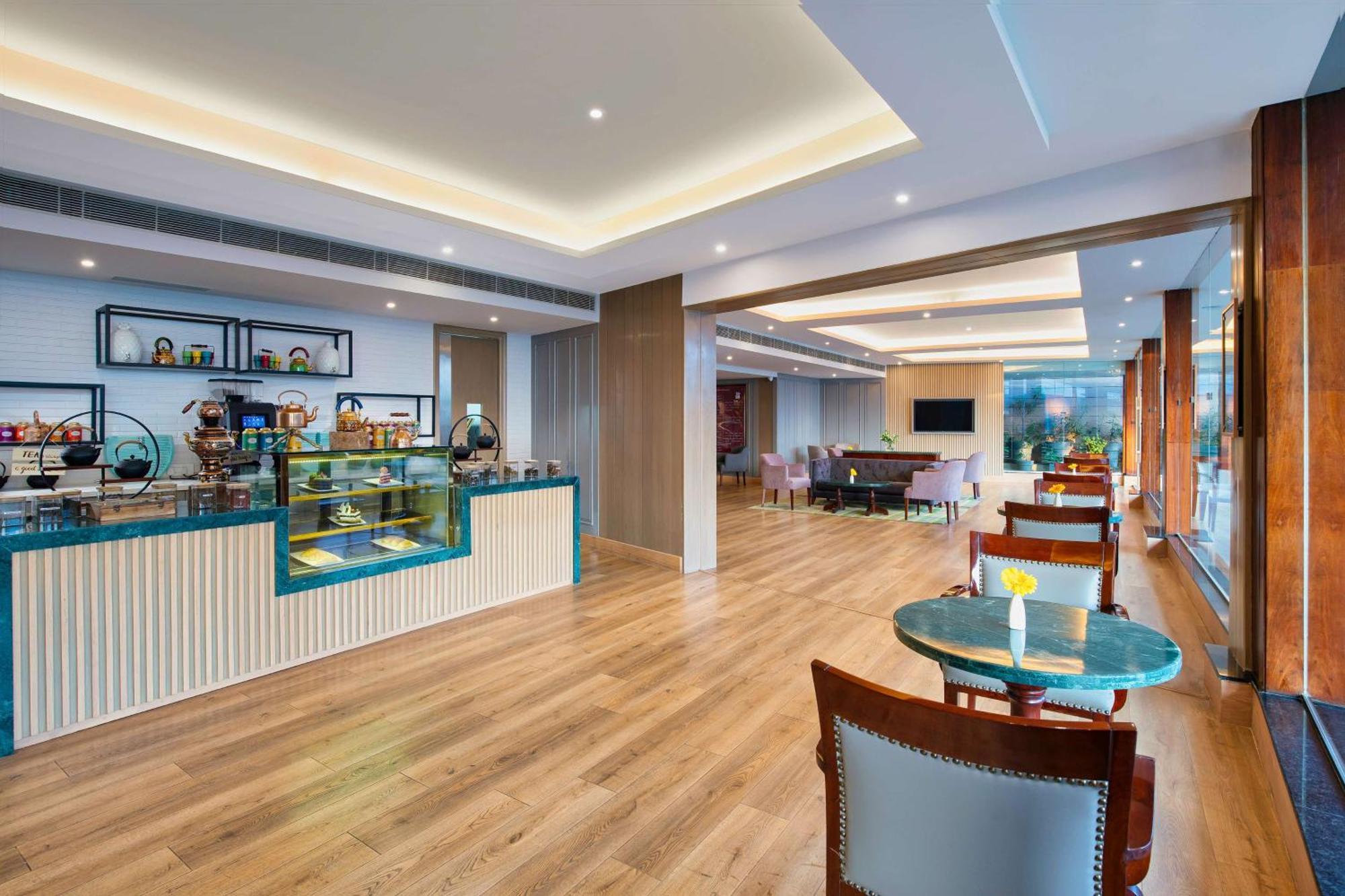 Radisson Blu Resort Dharamshala Ngoại thất bức ảnh