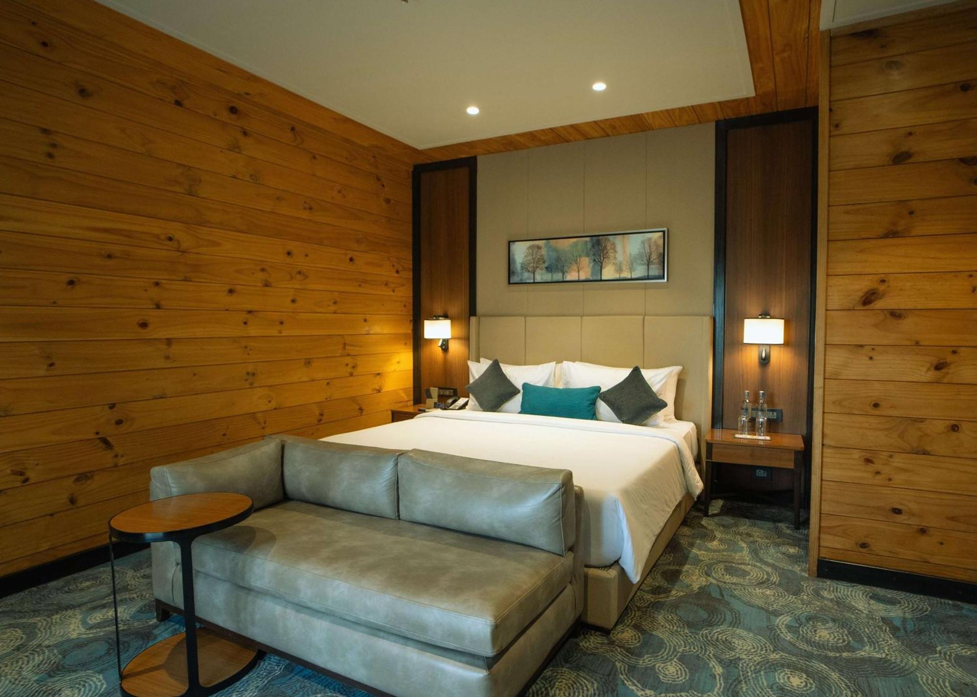 Radisson Blu Resort Dharamshala Ngoại thất bức ảnh