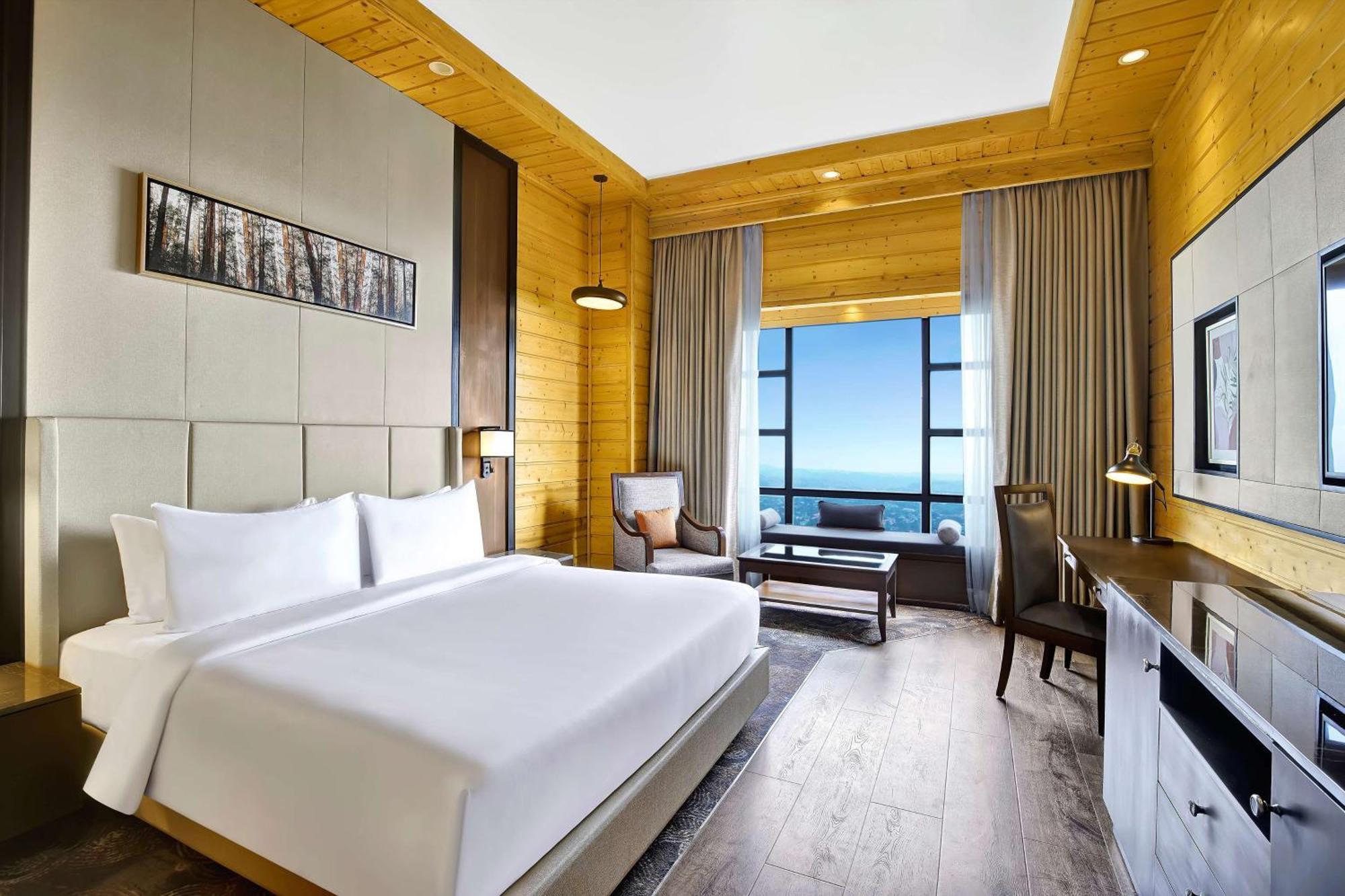 Radisson Blu Resort Dharamshala Ngoại thất bức ảnh