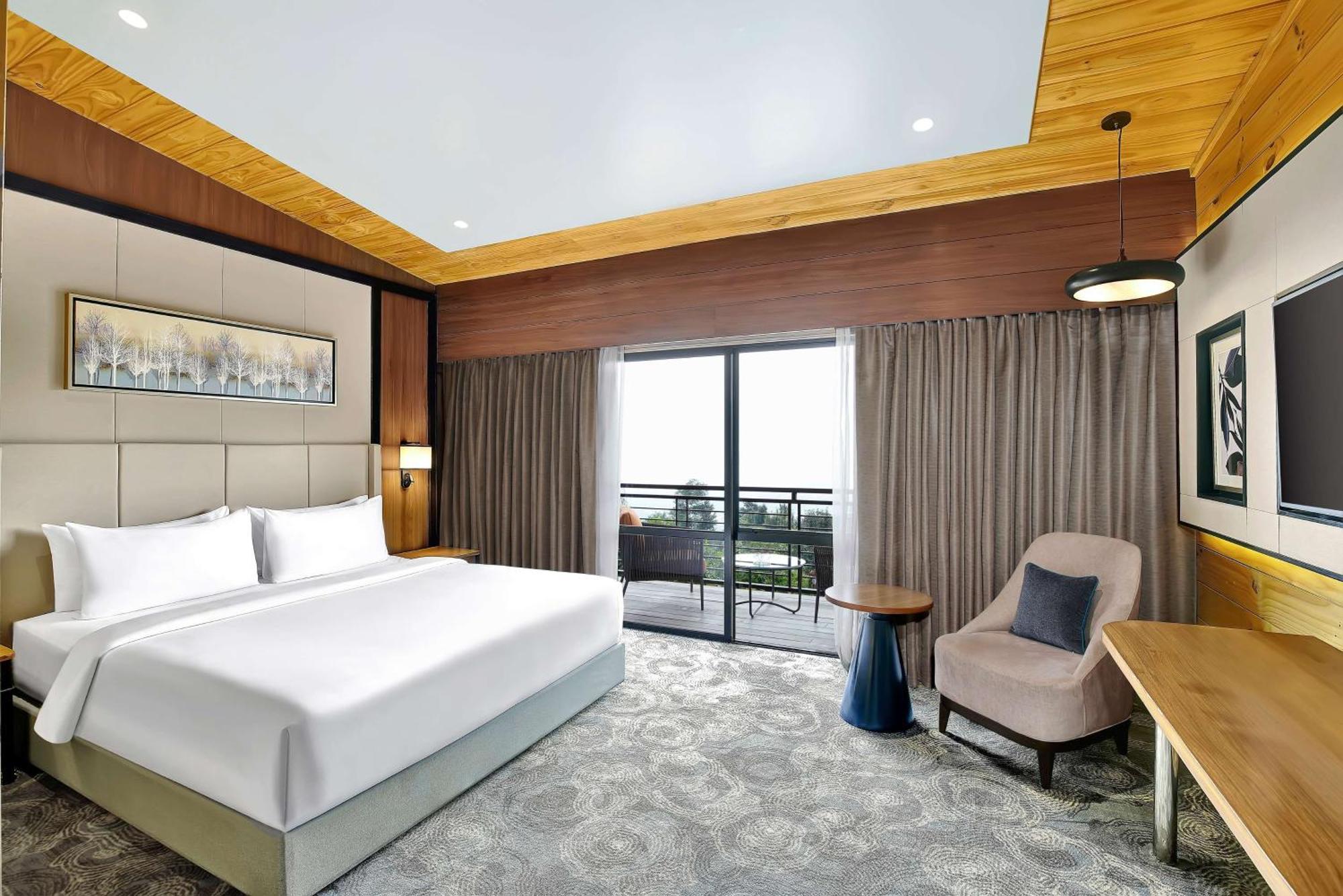 Radisson Blu Resort Dharamshala Ngoại thất bức ảnh